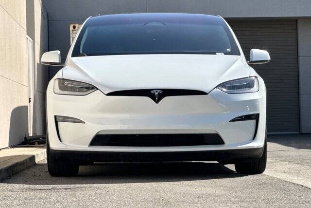 2023 Tesla Model X Standard Range