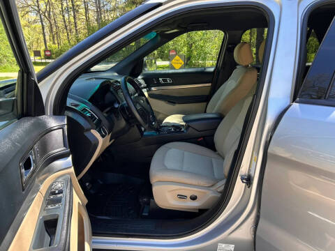 2016 Ford Explorer