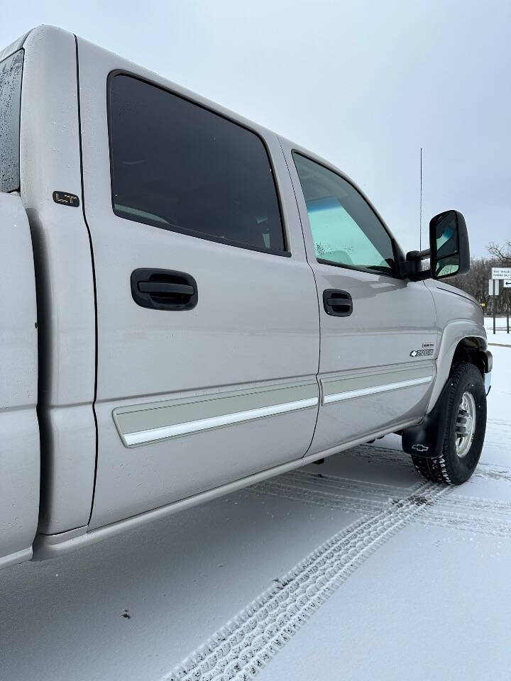 2006 Chevrolet Silverado 2500HD for sale at Maahs Motors in Becker, MN