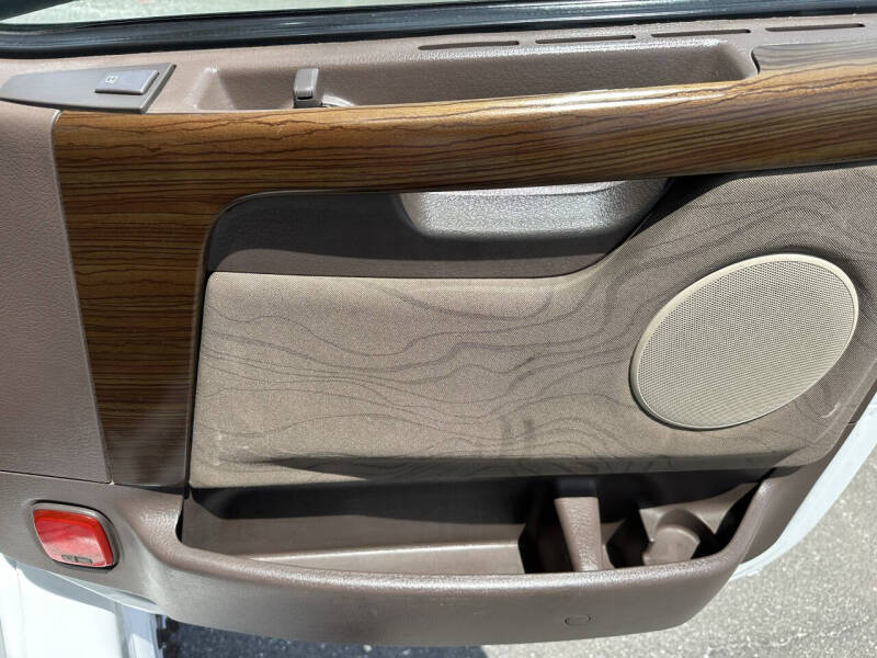 2017 Volvo VNL