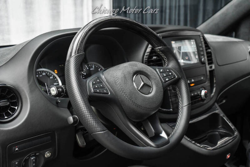 2023 Mercedes-Benz Metris Passenger