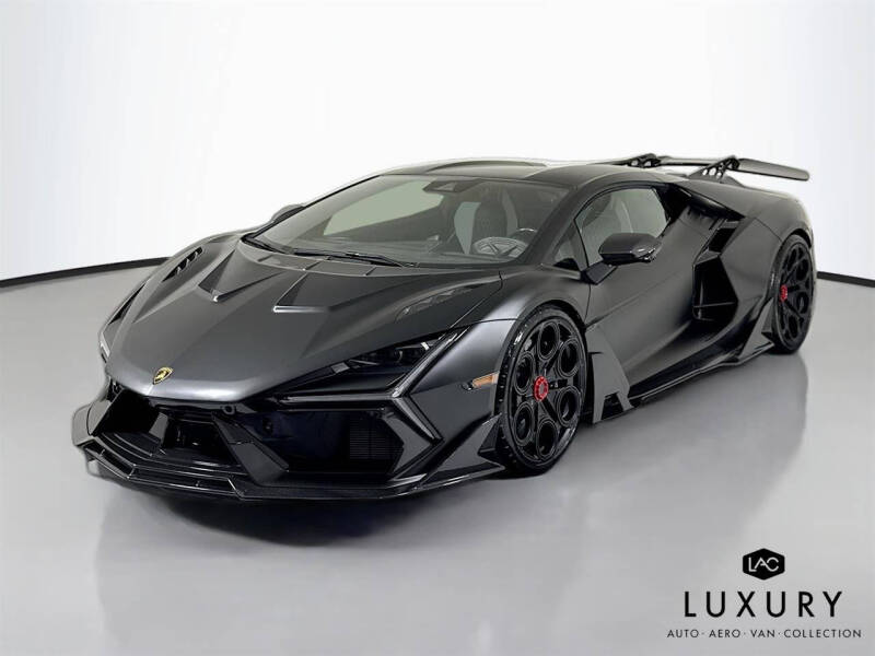 2024 Lamborghini Revuelto