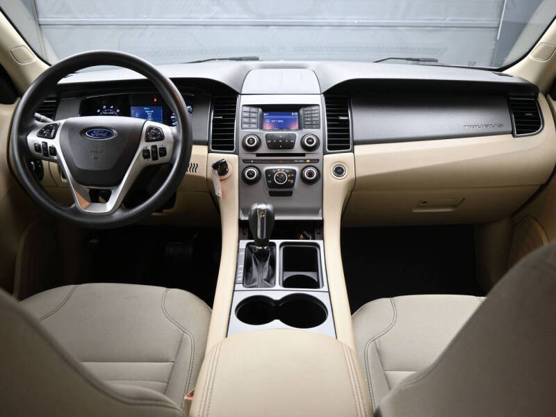 2019 Ford Taurus SE