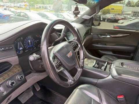 2019 Cadillac Escalade Platinum
