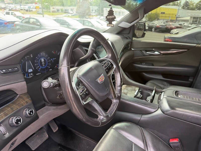 2019 Cadillac Escalade Platinum