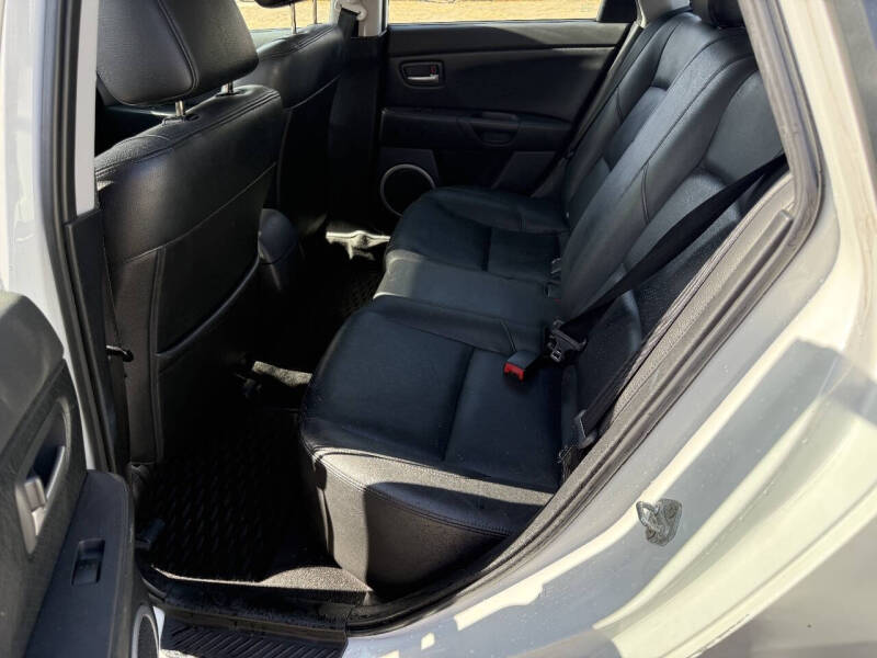 2005 Mazda MAZDA3 s
