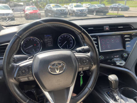 2019 Toyota Camry SE