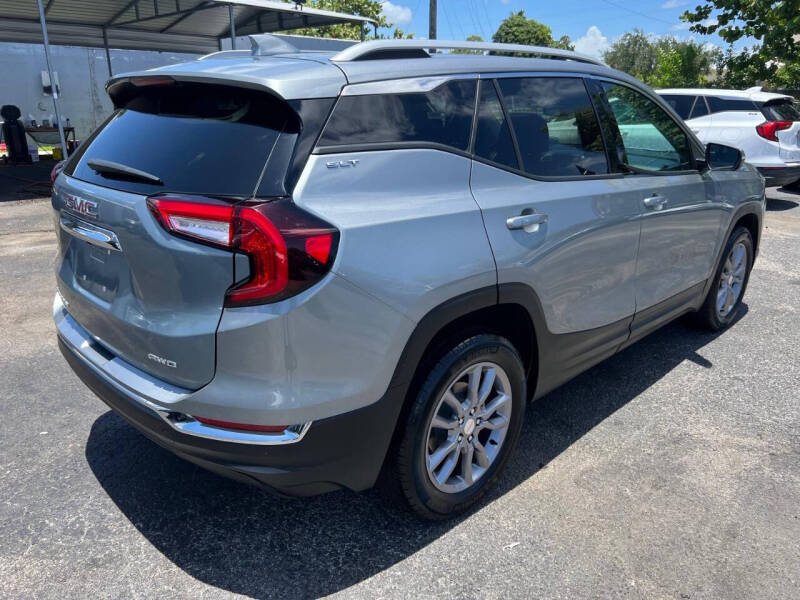 2024 GMC Terrain SLT