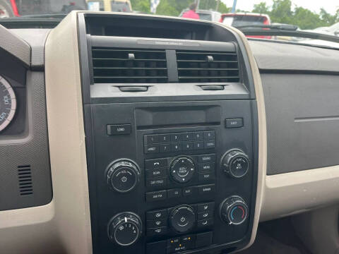 2011 Ford Escape XLS