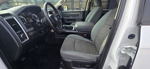 2017 RAM 1500 SLT