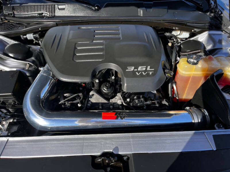 2016 Dodge Challenger SXT