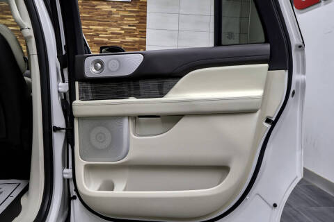 2020 Lincoln Navigator L Black Label