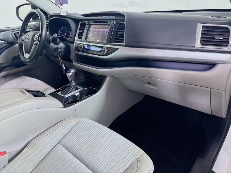 2018 Toyota Highlander LE Plus