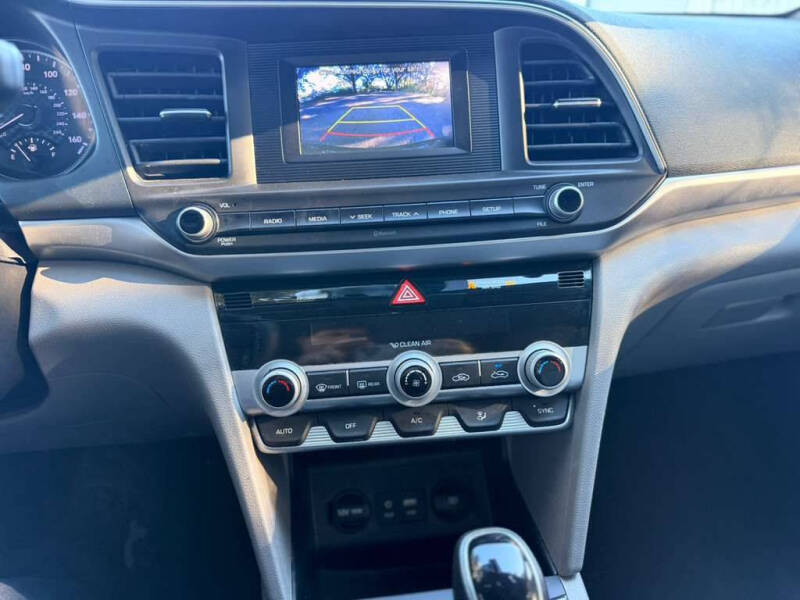 2020 Hyundai Elantra