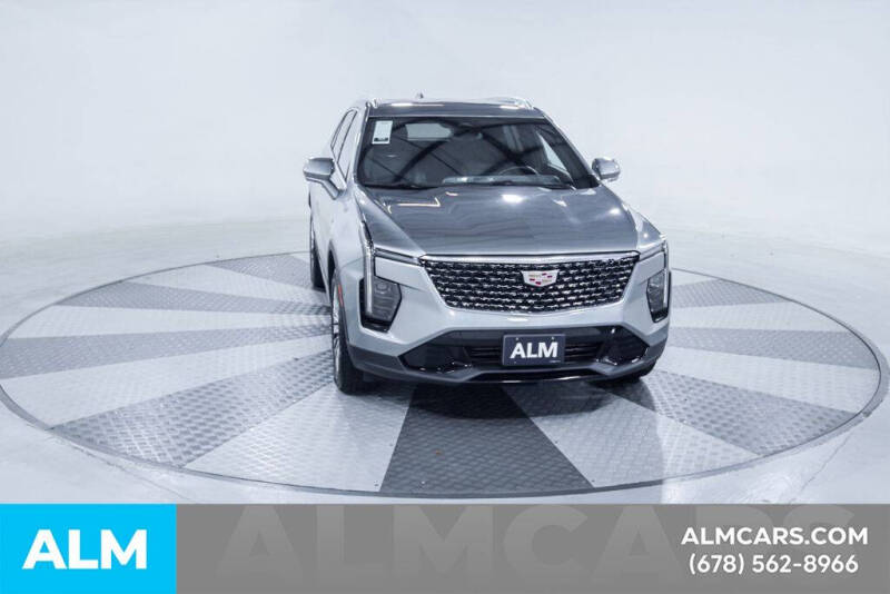 2025 Cadillac XT4 Premium Luxury