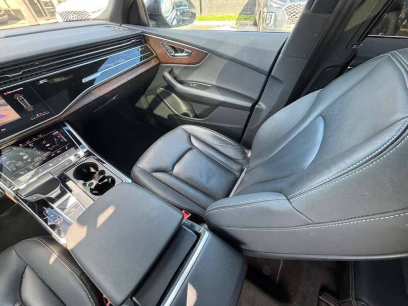 2019 Audi Q8 quattro Premium 55 TFSI