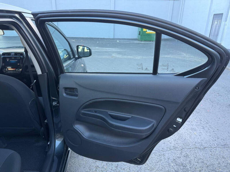 2024 Mitsubishi Mirage G4 ES