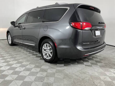 2020 Chrysler Pacifica Touring L