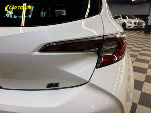 2020 Toyota Corolla Hatchback SE Nightshade Edition