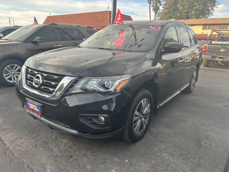 2017 Nissan Pathfinder SV