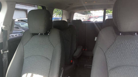 2016 GMC Acadia SLE-2