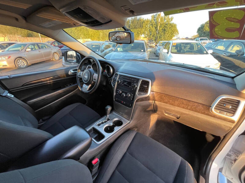 2013 Jeep Grand Cherokee Laredo