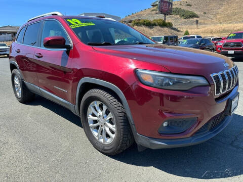 2019 Jeep Cherokee for sale at Guy Strohmeiers Auto Center in Lakeport CA