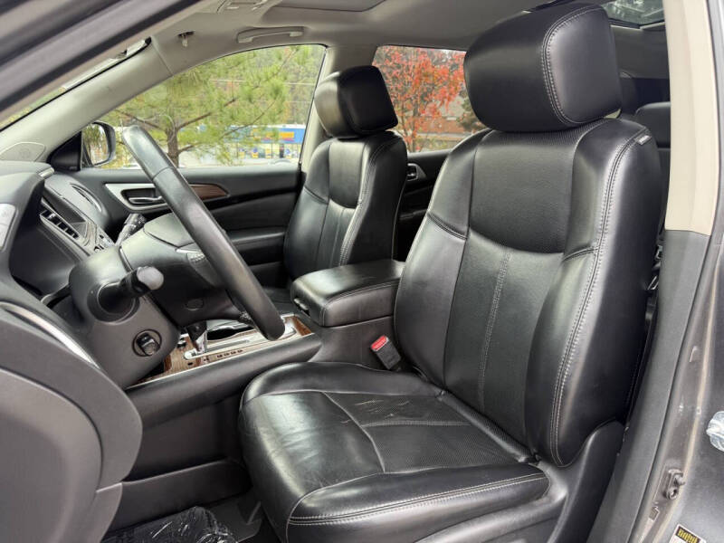 2018 Nissan Pathfinder Platinum