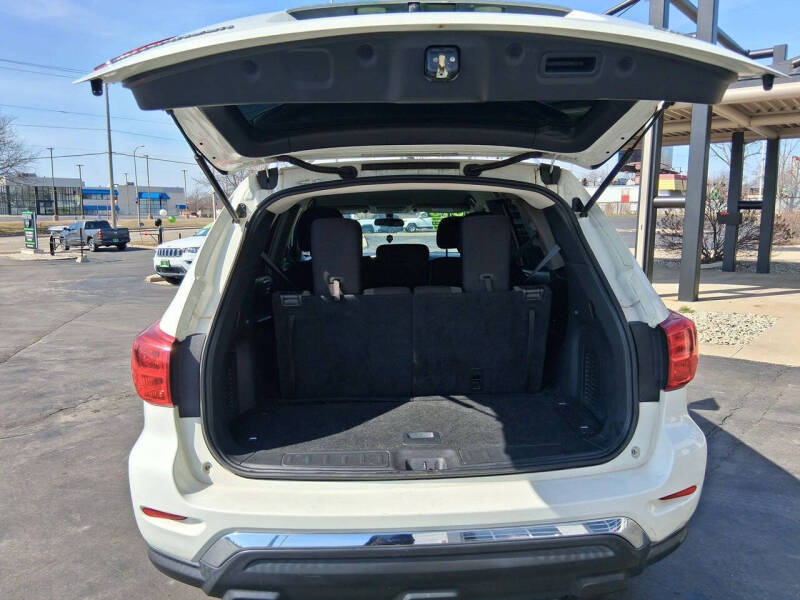 2018 Nissan Pathfinder S