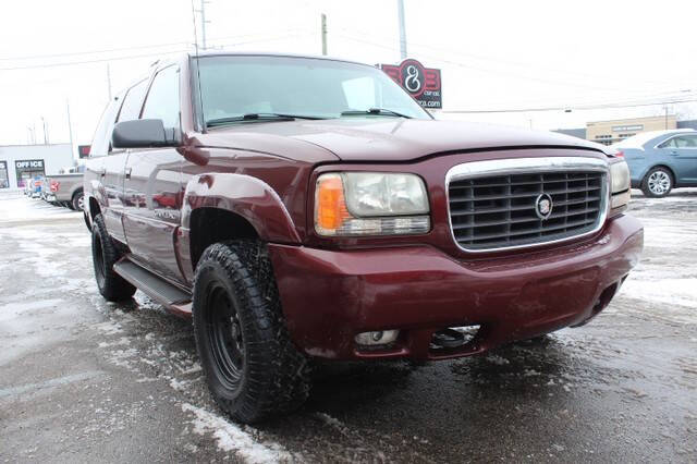 2000 Cadillac Escalade for sale at B & B Car Co Inc. in Clinton Township MI