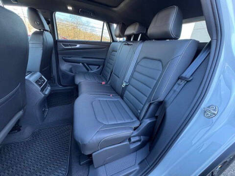 2026 Volkswagen Atlas Cross Sport SEL R-Line Black 4Motion