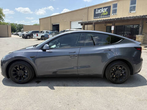 2023 Tesla Model Y Long Range