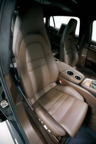 2018 Porsche Panamera 4 Executive