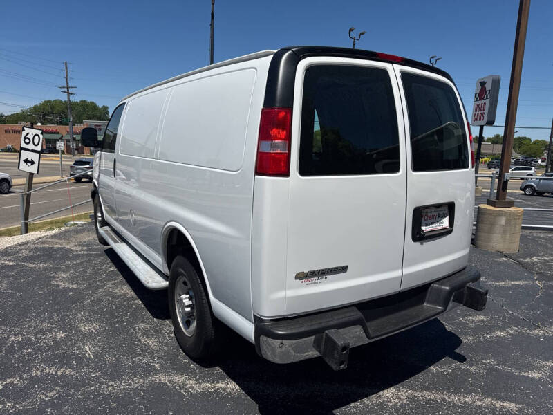 2024 Chevrolet Express 2500