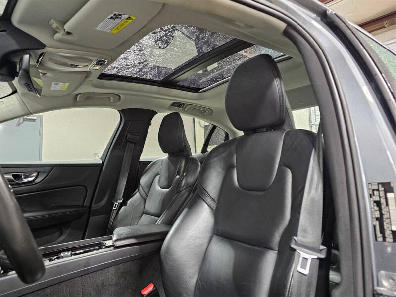 2021 Volvo S60 T6 Inscription