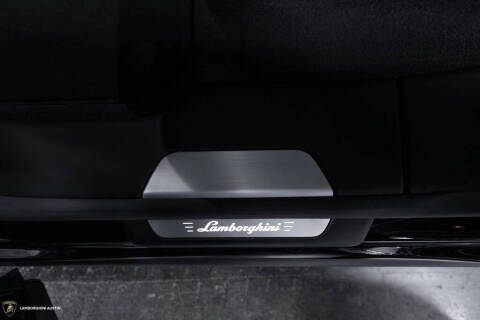 2023 Lamborghini Urus S