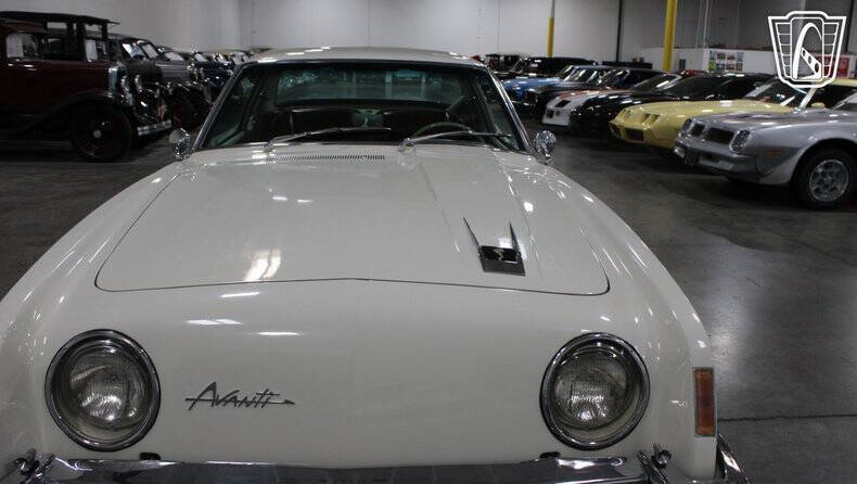 1964 Studebaker Avanti