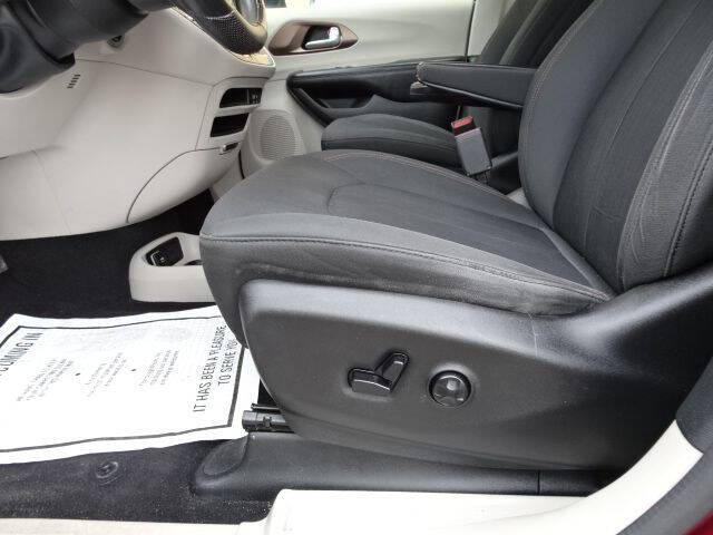 2018 Chrysler Pacifica LX