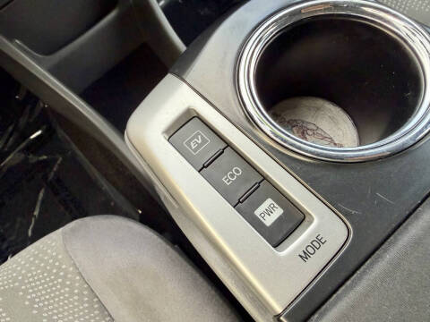 2012 Toyota Prius v Five