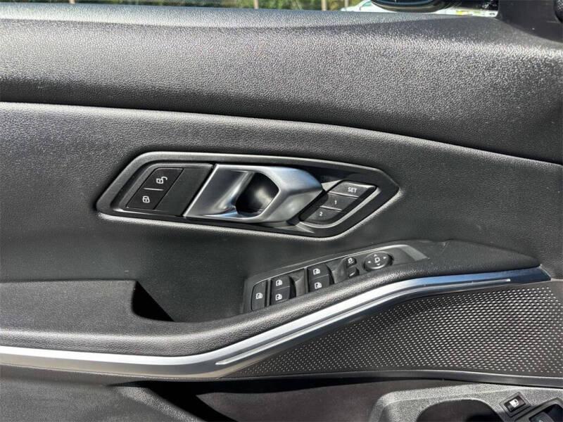 2024 BMW 3 Series 330e xDrive