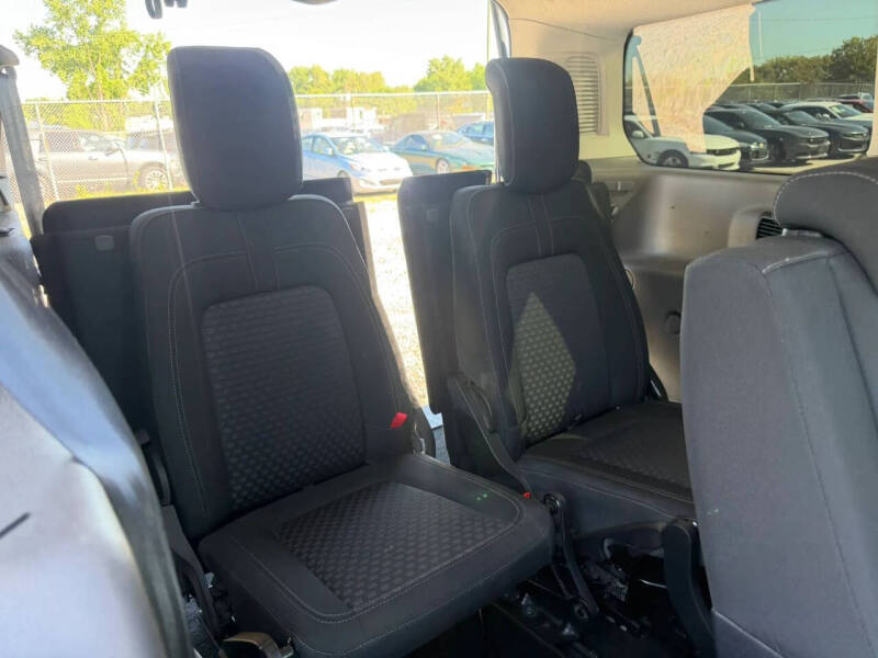 2022 Ford Transit Connect XLT