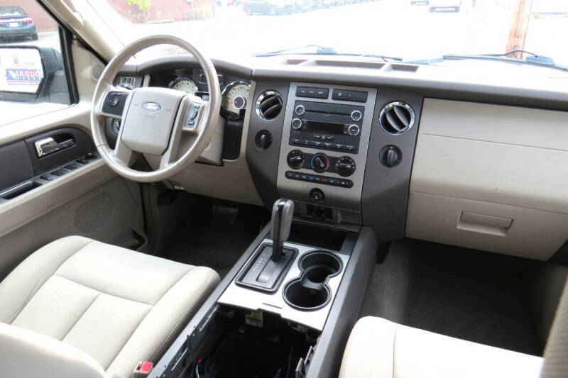 2014 Ford Expedition XLT