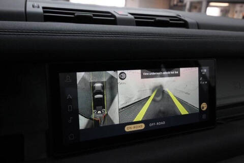 2020 Land Rover Defender 110 SE