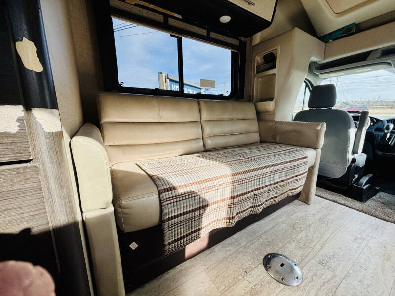 2017 Thor Motor Coach Compass 23TB