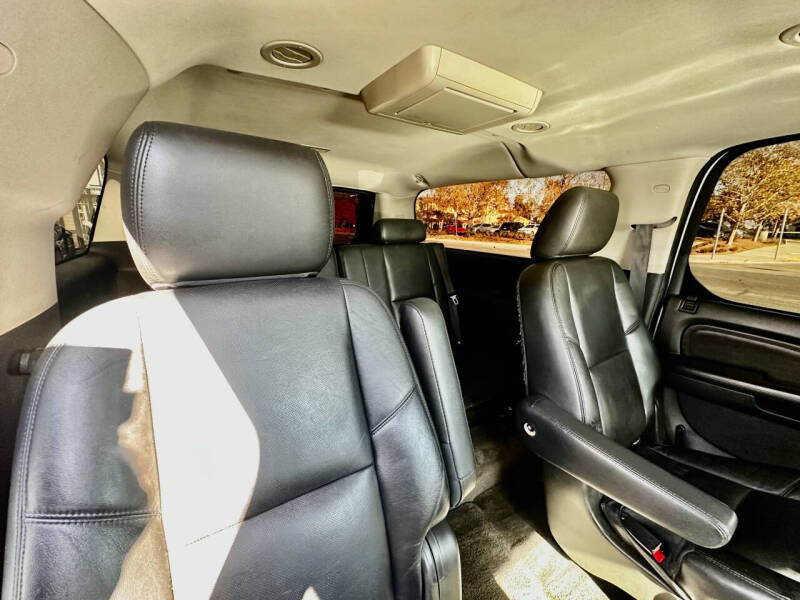 2012 Cadillac Escalade ESV Luxury