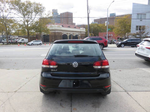 2014 Volkswagen Golf 2.5L PZEV