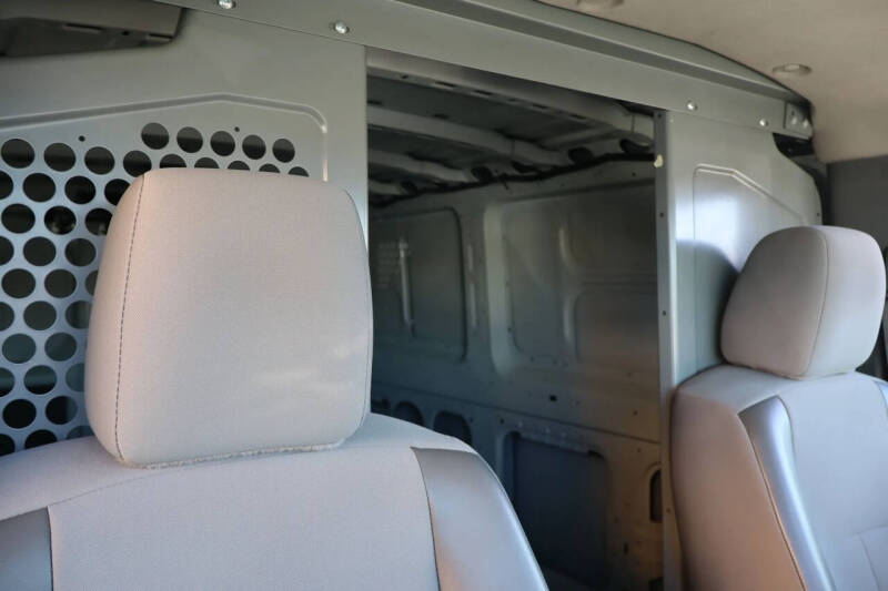 2016 Nissan NV