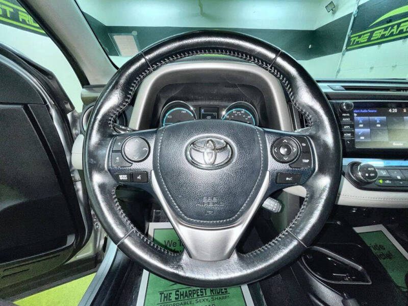 2017 Toyota RAV4 Hybrid XLE
