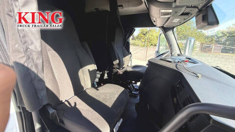 2023 Freightliner Cascadia