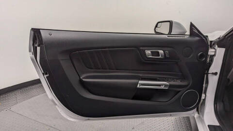 2020 Ford Mustang EcoBoost